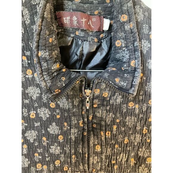 Black Quilted Floral Zip Up Bomber Jacket, M - Picture 9 of 15